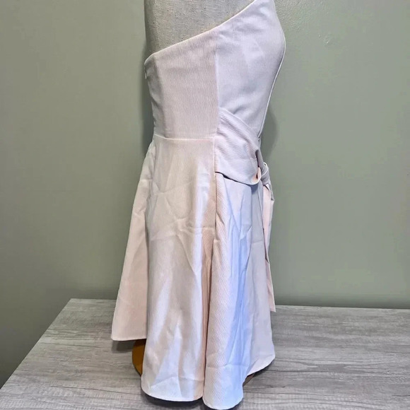 Keepsake Get Free Strapless Mini Dress Size Medium - Picture 11 of 15